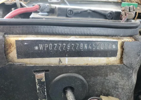 WP0AA0926BN452000
